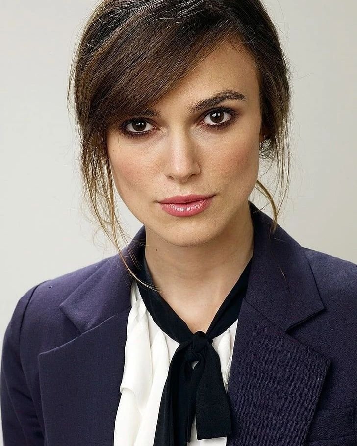 Keira Knightley Net Worth, Age, Husband, Movies, Biography BiographyJoy