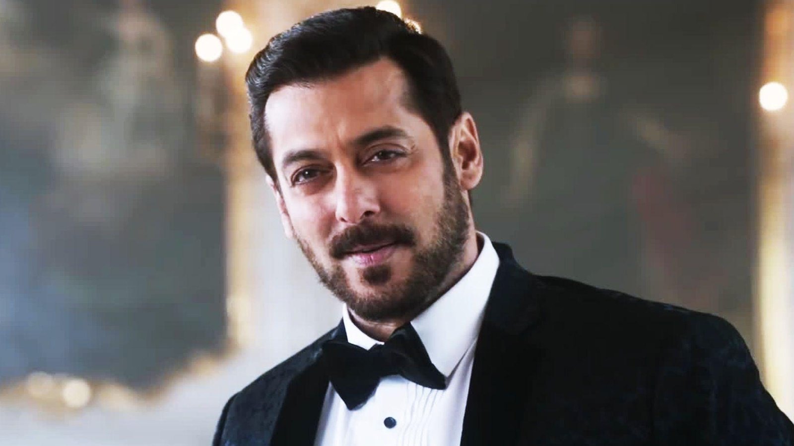 Salman Khan Net Worth, Age, Height, Movies, Mother, Biography